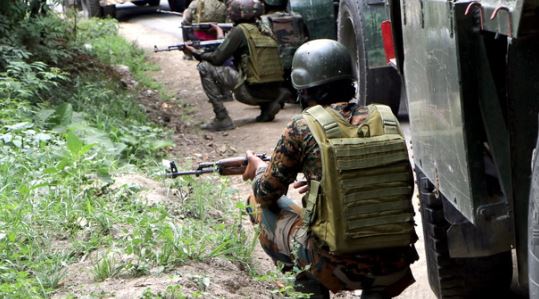 पाकिस्तानी ड्रोन: पुंछ में फिर मंडराया पाकिस्तानी ड्रोन, सेना ने की ताबड़तोड़ फायरिंग