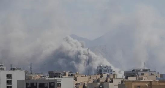 लेबनान में इस्राइल का हमला, 4 की मौत,जंग के बीच ईरानी नेता का बयान; इस्राइल का हमला जारी