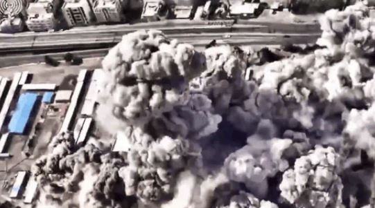 ईरान के मिसाइल ठिकानों पर अमेरिका के बड़े हमले,ईरान का बहरीन में US एयरबेस पर हमला