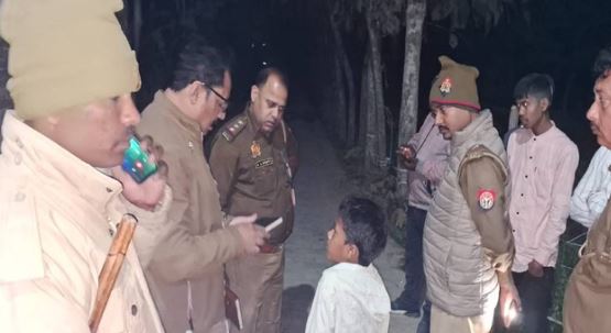 संपत्ति के लिए बेटे ने खेल दिया खूनी खेल, माता-पिता, दादी और बहन को कुल्हाड़ी से काट डाला