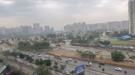बदल रहा मौसम,दिल्ली-एनसीआर में बारिश,सुबह छाए बादल और फिर बूंदाबांदी