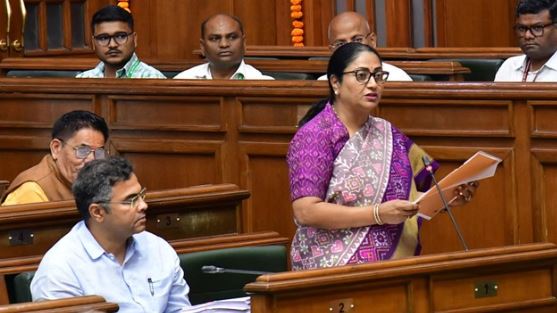 आज दिल्ली विधानसभा में 1 लाख करोड़ से ज्यादा का बजट पेश करेंगी CM रेखा गुप्ता, बोलीं- विकास की गति होगी और तेज