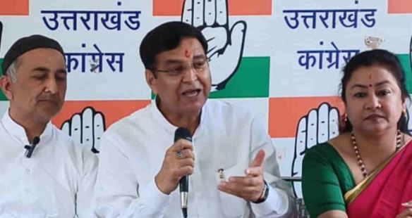 देहरादून- धामी सरकार के चार साल: कांग्रेस की पत्रकारवार्ता, बोले प्रीतम सिंह- चरम पर है भ्रष्टाचार, महंगाई और बेरोजगारी