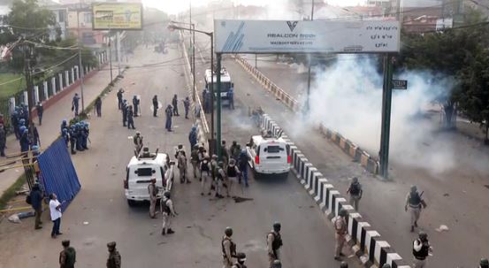 मणिपुर हिंसा में अब तक 58 हजार से अधिक विस्थापित, 217 की मौत, विधायक की मौत पर चुराचांदपुर में बंद