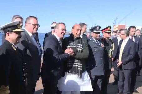 जर्मनी: रक्षा मंत्री राजनाथ ने पनडुब्बी बनाने वाले संयंत्र का दौरा किया, नौसेना की आधुनिक तकनीकें देखी