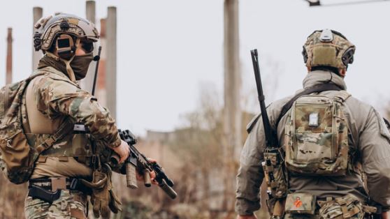 पूर्वी प्रशांत में अमेरिकी सैन्य कार्रवाई- ड्रग तस्करी के शक में दो नावें उड़ाईं, 5 लोगों की मौत