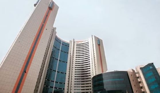 Delhi- आज एमसीडी को मिलेगा नया महापौर, आप के पीछे हटने से चुनाव एकतरफा, कांग्रेस किनारे… BJP मजबूत