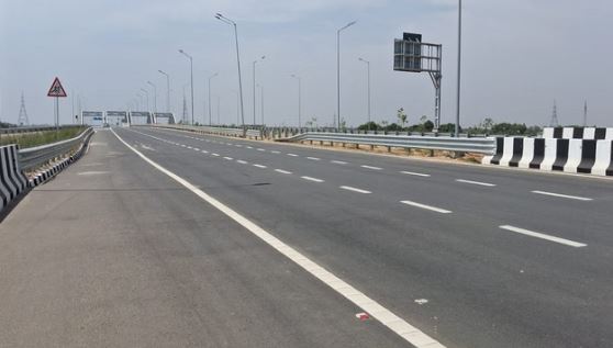 गंगा एक्सप्रेसवे- 594 किमी का मेगा कॉरिडोर लोकार्पण को तैयार, देश का सबसे बड़ा प्रोजेक्ट चार हिस्सों में पूरा
