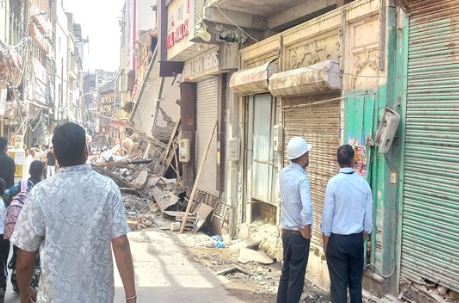 आगरा- इन 68 घरों पर चलेगा बुलडोजर, भवन मालिकों को जारी होंगे नोटिस, मानसून से पहले किए जाएंगे ध्वस्त