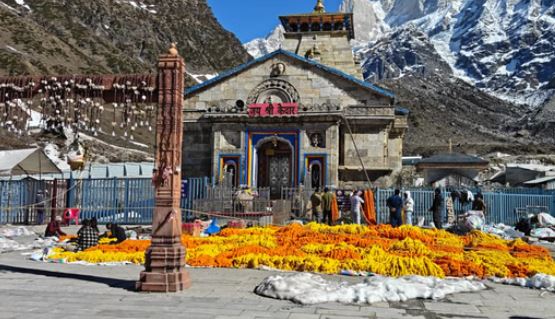 बाबा केदार: फूलों से सजने लगा बाबा केदार का धाम, फाटा से गौरीकुंड पहुंची उत्सव डोली, 22 को खुलेंगे कपाट