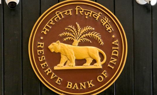 आरबीआई ने लागू किए नए दिशा-निर्देश- ऑटो डेबिट नियम सख्त: ग्राहकों को अपने पैसे पर मिलेगा अधिक नियंत्रण