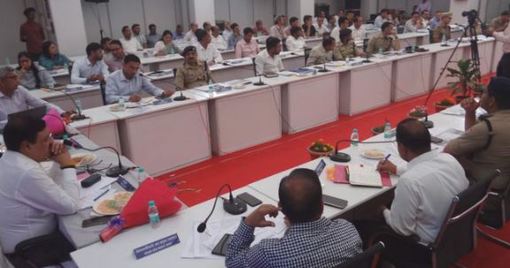 देहरादून- अमरनाथ यात्रा की तरह होगी चारधाम यात्रियों की निगरानी, कितने यात्री कहां पर,प्रशासन को रहेगा पता