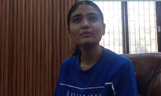 ऋषिकेश- उत्तराखंड बोर्ड: शाबाश-  टैक्सी चलाकर पिता करते रहे दिनरात मेहनत, बेटी ने प्रदेश में टॉप कर बढ़ाया मान