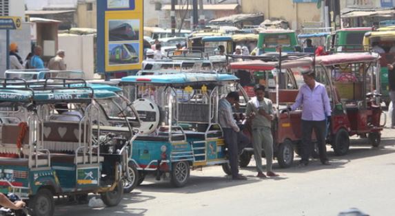 दिल्ली- ई-रिक्शा रजिस्ट्रेशन नियमों में बदलाव, कंपनियों को झटका, सरकार का बड़ा फैसला