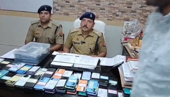 अयोध्या पुलिस ने बरामद किए 30.45 लाख के 203 मोबाइल फोन, एसपी सिटी ने दी जानकारी