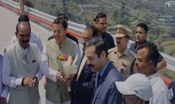 अल्मोड़ा को सीएम धामी की 138 करोड़ की सौगात, विवि भवन समेत 26 योजनाओं का लोकार्पण और शिलान्यास किया