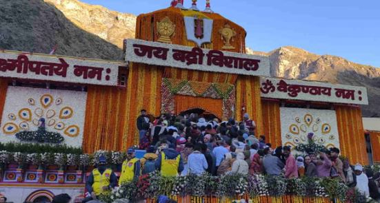 बदरीनाथ धाम में हृदय गति रुकने से महाराष्ट्र के 2 श्रद्धालुओं की मौत, अब तक तीन की जा चुकी जान