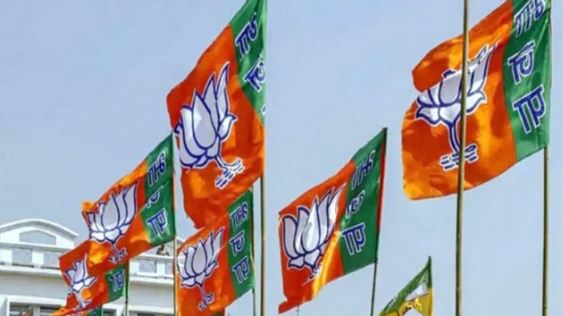 देहरादून: BJP के 8 विधायकों की फंस सकती है तैयारी और उम्मीदवारी, पार्टी के दो सर्वे की कसौटी पर हुए फेल