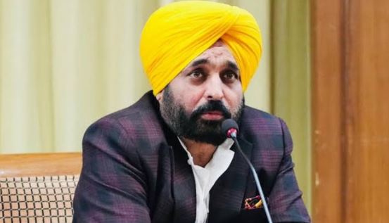पंजाब मंत्रिमंडल में फेरबदल: मंत्री संजीव अरोड़ा की गिरफ्तारी के बाद बदली मान सरकार, 3 मंत्रियों को नए विभाग