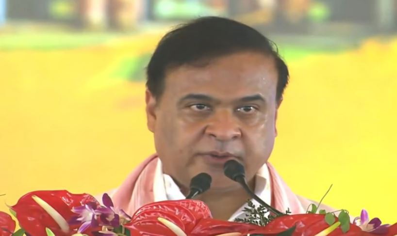 असम में लगातार दूसरी बार CM बने हिमंता सरमा,राज्यपाल लक्ष्मण प्रसाद आचार्य ने दिलाई शपथ
