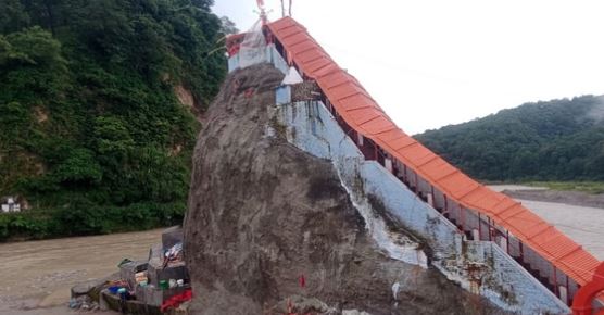 रामनगर- गर्जिया मंदिर परिसर में दूसरी मूर्ति रखने पर विवाद, मंदिर समिति ने एसडीम और डीएफओ को सौंपा शिकायती पत्र