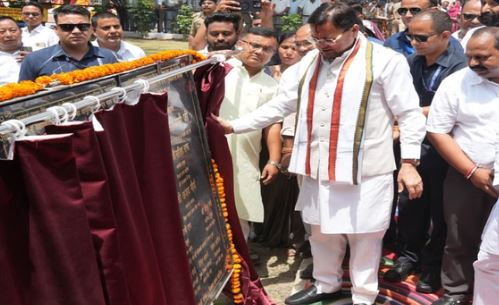 खटीमा- CM बोले- दीदी की लाइब्रेरी बनेगी युवाओं के सपनो की उड़ान, 55 लाख की योजनाओं का किया लोकार्पण