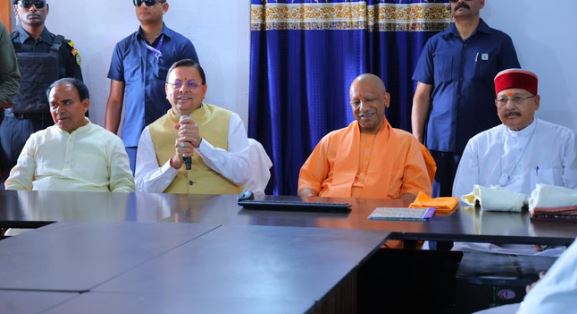 यमकेश्वर- CM धामी ने की मुख्यमंत्री योगी की तारीफ: कहा- यूपी ही नहीं, अब बंगाल में भी गूंज रहा बुलडोजर बाबा का नाम