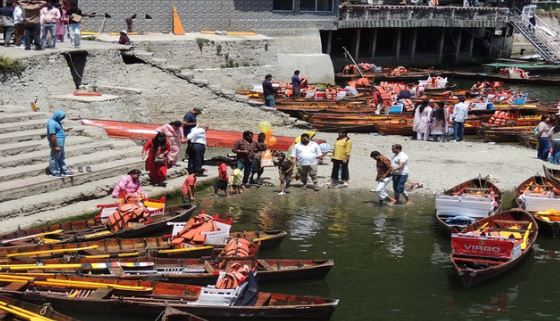 Weather: नैनीताल घूमने का प्लान है तो ठहरिये! जानें मौसम का हाल..