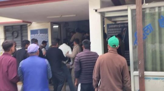 चंपावत- BJP नेता समेत 3 लोगों ने किशोरी से किया सामूहिक दुष्कर्म, निर्वस्त्र हाथ-पैर बांधकर छोड़ा