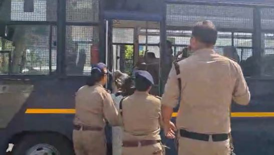 हरिद्वार: सिडकुल में श्रमिकों का प्रर्दशन, पुलिस ने हिरासत में लिए, सेलाकुई में भी दिखा आक्रोश, पुलिस बल तैनात