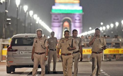 दिल्ली- बड़ी आतंकी साजिश नाकाम,ISI और अंडरवर्ल्ड से जुड़े नौ आतंकी गिरफ्तार