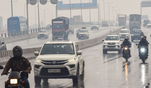 Weather: दिल्ली-NCR में आंधी-बारिश का अलर्ट, पहाड़ पर बर्फबारी की चेतावनी, राजस्थान-गुजरात में लू बरपाएगा कहर
