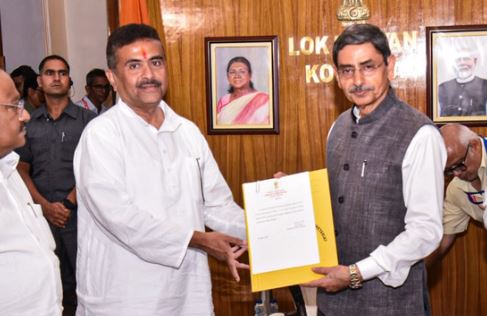 पश्चिम बंगाल- शुभेंदु बनेंगे बंगाल BJP के पहले मुख्यमंत्री, कई और नेता भी ले सकते है शपथ
