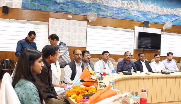 पौड़ी-  पौड़ी का कार्यकाल सदैव रहेगा यादगार, समन्वय और सरलता से ही मिलती है सफलता: मुख्य विकास अधिकारी