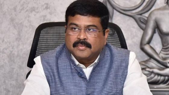 NEET- शिक्षा मंत्री धर्मेंद्र प्रधान का एलान- अगले साल ऑनलाइन होगी परीक्षा,15 मिनट का समय बढ़ाया..