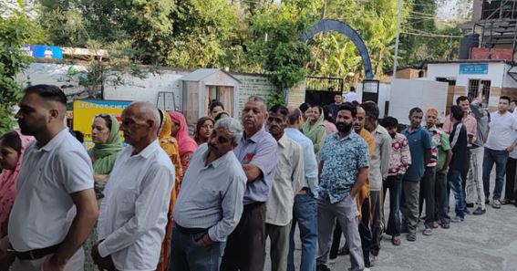 2026 हिमाचल निकाय चुनाव- आज हिमाचल में 3,60,859 वोटर चुनेगे शहर की सरकार,मतदान शुरू