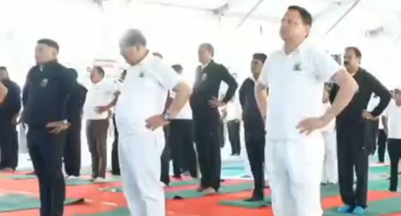 अंतरराष्ट्रीय योग दिवस- देवभूमि में बही योग की गंगा, CM धामी ने प्रदेशवासियों को दी शुभकामनाएं