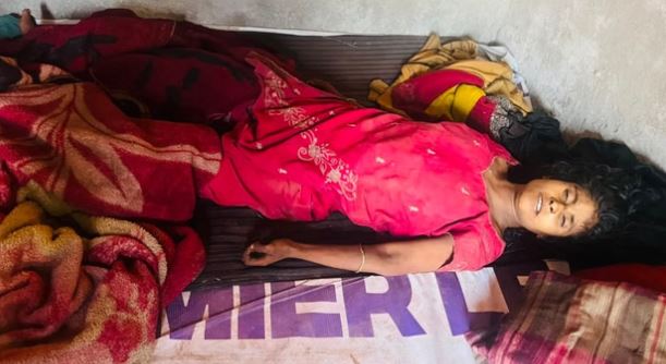 रोहतक के डोभ गांव में सिर में डंडा मारकर की पत्नी की हत्या, असम की रहने वाली थी मृतका जोशना