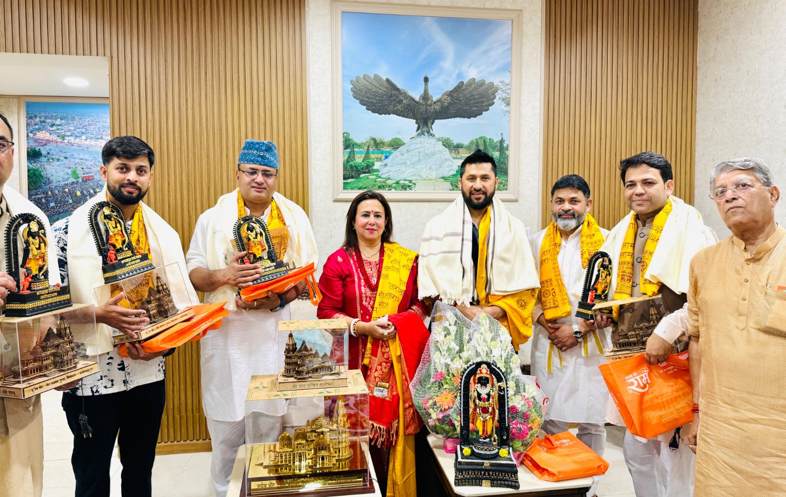 अयोध्या- नेपाल के पूर्व उपप्रधानमंत्री रबी लामिछाने ने किए रामलला के दर्शन