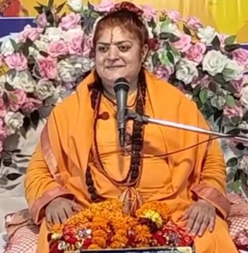 अयोध्या:- मंदिर प्रभारी प्रभाकर द्विवेदी ने बताया कि विशेष श्रृंगार एवं झांकी की तैयारियों के कारण शाम 5 बजे के बाद गर्भगृह में प्रवेश नहीं दिया जाएगा।