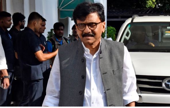 भाजपा- BJP ने महमूद गजनी की तरह राम मंदिर को लूटा’, चंदा विवाद के बीच संजय राउत का शाह पर तीखा हमला