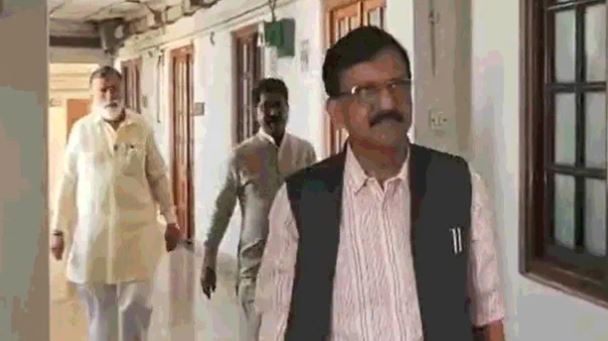दरार: उद्धव खेमे में बगावत के बीच दिल्ली में संसदीय दल की बैठक, सभी सांसदों की एकजुटता पर संशय