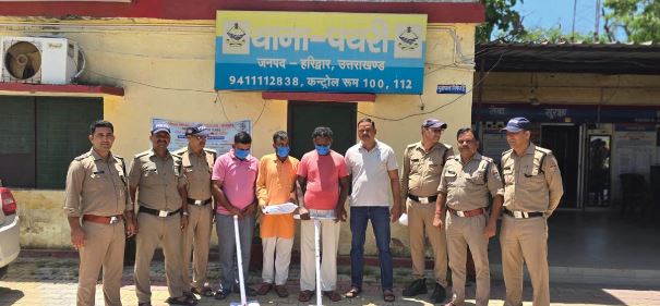 हरिद्वार – 2 साधुओं की हत्या का खुलासा, मंदिर की गद्दी पर कब्जा और ब्लैकमेल करने पर उतारा था मौत के घाट