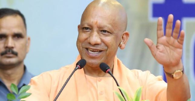 शिक्षकों के लिए डबल खुशखबरी, कैशलेस के साथ 10 लाख शिक्षक-कार्मिकों को मिलेगा ग्रुप लाइफ इंश्योरेंस कवर