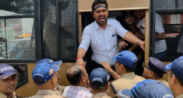 ऋषिकेश- युवा कांग्रेस कार्यकर्ताओं को पुलिस ने हिरासत में लिया, CM को ज्ञापन देने थे जा रहे