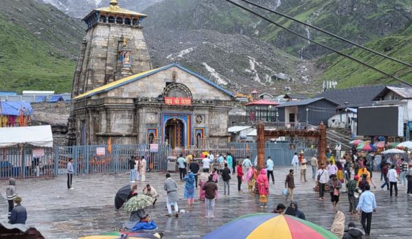 रुद्रप्रयाग- भारी बारिश से केदारनाथ यात्रा पड़ी धीमी, यमुनोत्री हाईवे कई जगह अवरुद्ध, घनसाली में स्कूल बंद