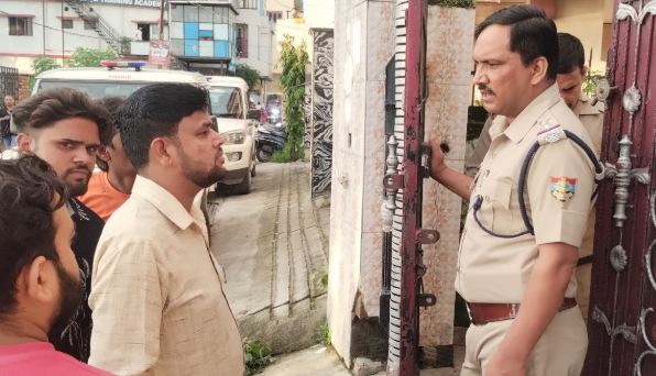 देहरादून- दीपक हत्याकांड: आपत्तिजनक स्थिति में मिला शव, इंटरनेट पर दोस्ती, उम्र का अंतर