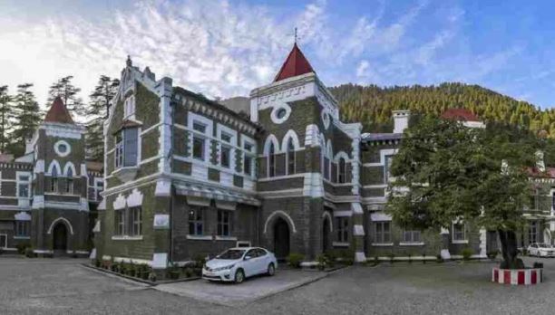 उत्तराखंड हाईकोर्ट- दून में सात हजार पेड़ों के कटान का मामला, हाईकोर्ट ने केंद्र व राज्य सरकार से मांगा जवाब