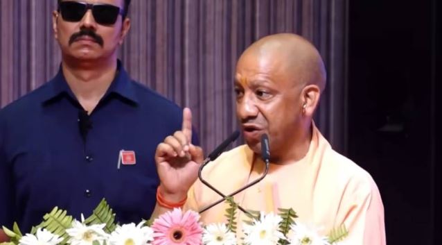 26 जुलाई का सार्वजनिक अवकाश रद्द, आगरा दौरे पर CM योगी, 53 परियोजनाओं को देंगे हरी झंडी