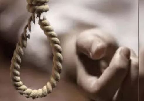 रुद्रपुर- 16 साल की किशोरी का शव फंदे से लटका मिला, पुलिस कर रही छानबीन